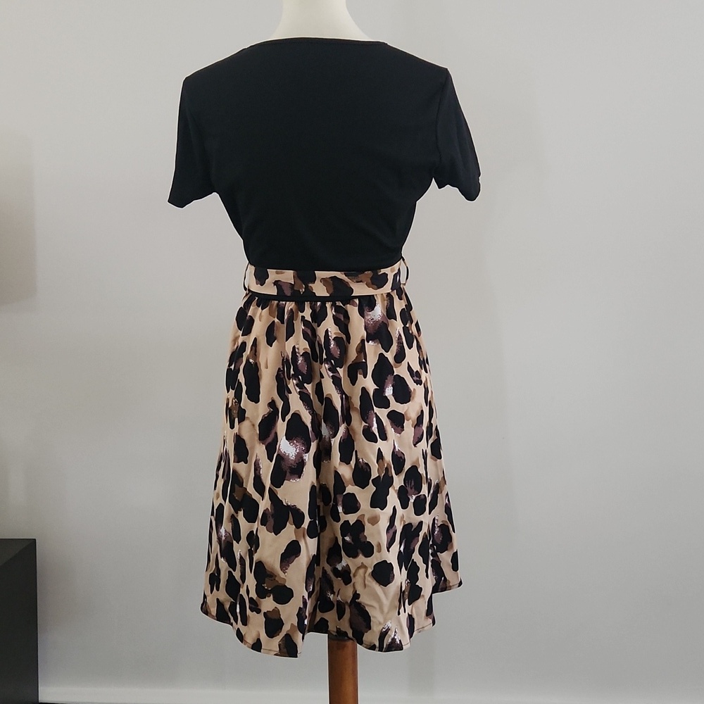 NWOT Leopard Dress - Picture 5 of 7